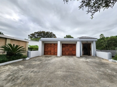 3 Bedroom Gated Estate For Sale in Bonnie Doon