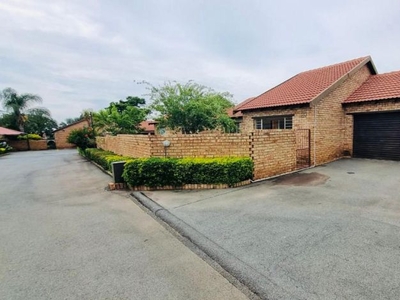 3 Bedroom townhouse - sectional for sale in Azalea Park, Rustenburg