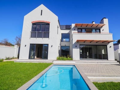 4 Bedroom House Rented in Paradyskloof