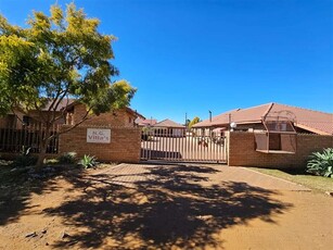 2 Bed Apartment in Zeerust