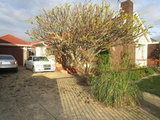 3 Bedroom House For Sale in Athlone