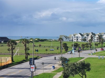 3 Bedroom Apartment For Sale in Summerstrand