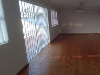 Apartment For Rent In Gonubie, East London