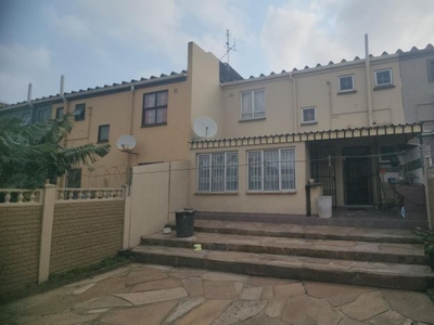 3 Bedroom duplex townhouse - freehold for sale in Woodview, Phoenix