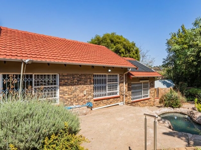 5 Bedroom house for sale in Rant En Dal, Krugersdorp