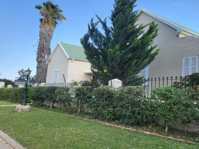 6 Bedroom guest house for sale in Clanwilliam