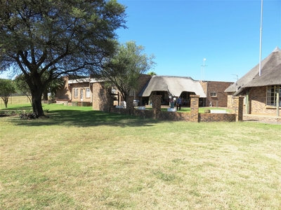 7 Bedroom Gated Estate For Sale in Oranjeville