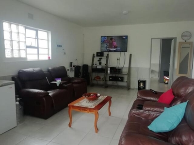 Apartment For Rent In Bonela, Durban