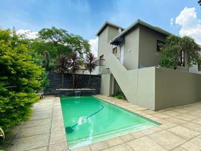 Apartment For Sale In Craighall Park, Johannesburg