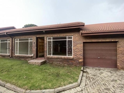 Apartment For Sale In Ermelo, Mpumalanga