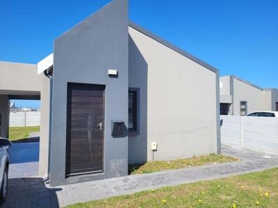 House For Rent In Parsonsvlei, Port Elizabeth