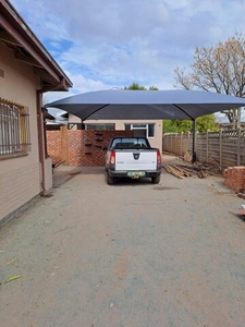 House For Sale In Albertynshof, Kimberley