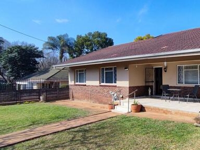 House For Sale In Athlone, Pietermaritzburg