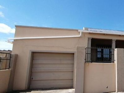 House For Sale In College Hill, Uitenhage