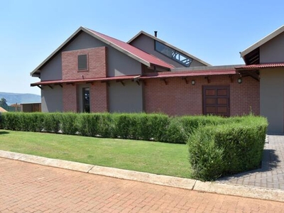 House For Sale In Highland Gate Golf And Trout Estate, Dullstroom