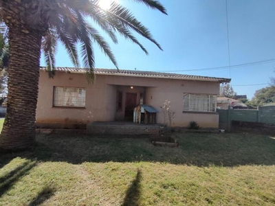 House For Sale In Homelake, Randfontein
