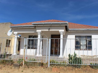 House For Sale In Phuthaditjhaba, Free State