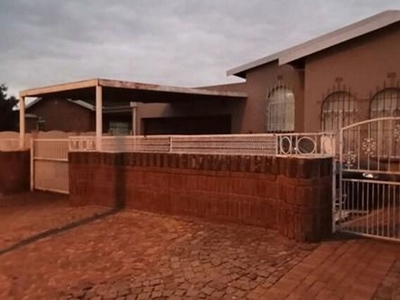 House For Sale In Riverlea, Johannesburg