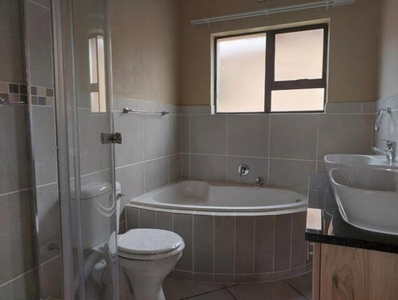 Townhouse For Sale In Riversdale, Meyerton