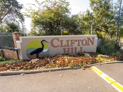 2 Bedroom Apartment For Sale in Clifton Hill Estate