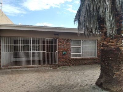 2 Bedroom Sectional Title For Sale in Buffelsbaden