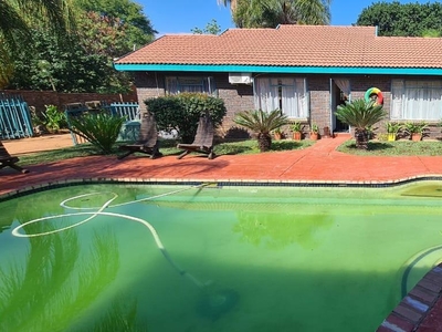 3 Bedroom House for sale in Lephalale - 24 Diepkuil