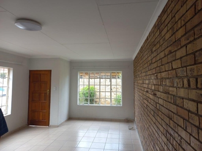 3 Bedroom Townhouse to rent in Flamwood