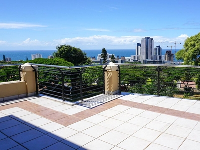 5 Bedroom Apartment To Let in Umhlanga Central