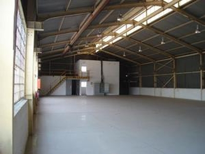 700 amp power factory in excellent location to let-3800 m² - Jet Park