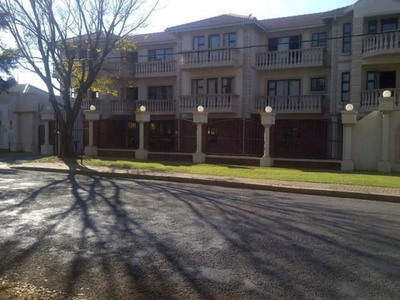 Bachelors apartment 60m from the NWU