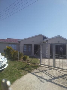 House For Rent In Amalinda North, East London