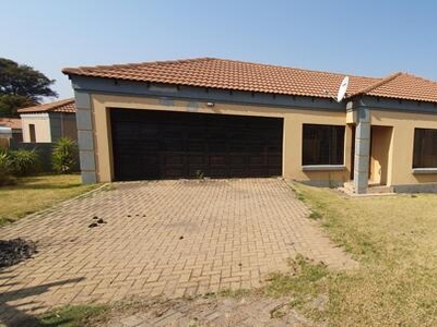 House For Rent In Jackaroo Park, Witbank