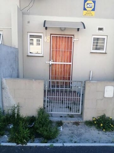 House For Rent In Pelican Park, Cape Town