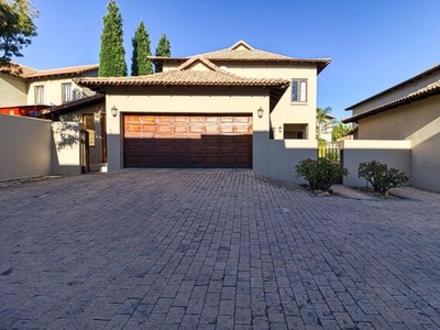 House For Sale In Carlswald North Estate, Midrand