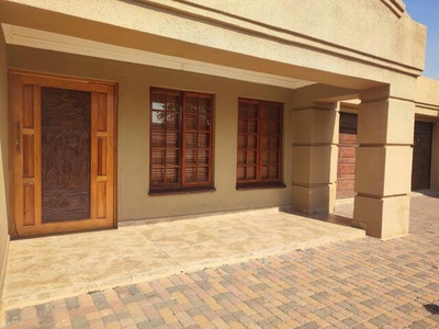 House For Sale In Cosmosrand, Secunda