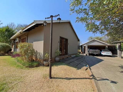 House For Sale In Huttenheights, Newcastle