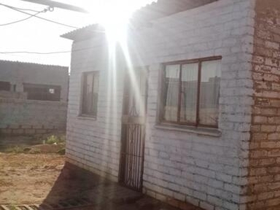 House For Sale In Kwaguqa Ext 10, Witbank
