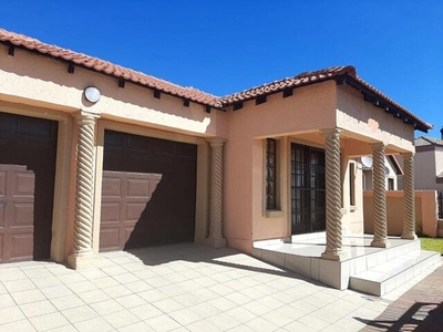 House For Sale In Mahlasedi Park, Polokwane