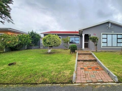 House For Sale In Montana, Cape Town