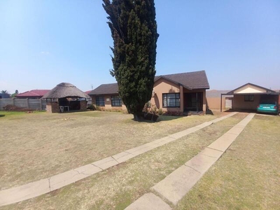 House For Sale In Tasbet Park Ext 1, Witbank