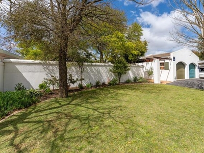 Townhouse For Sale In Durbanville Central, Durbanville