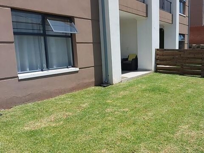 Townhouse For Sale In Little Falls, Roodepoort