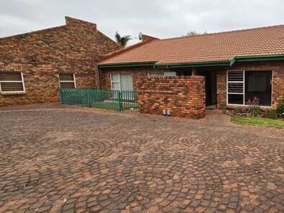 Townhouse For Sale In Mayberry Park, Alberton