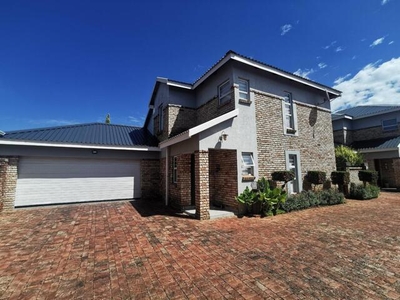 Townhouse For Sale In Miederpark, Potchefstroom