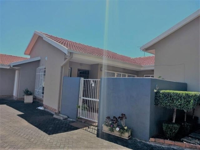 Townhouse For Sale In Three Rivers Proper, Vereeniging