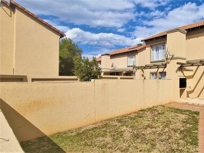 Townhouse For Sale In Willow Park Manor, Pretoria