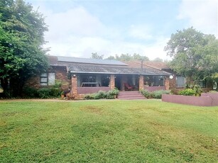 12.3 ha Farm in Broederstroom