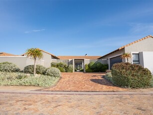 4 Bed House in Langebaan Country Estate