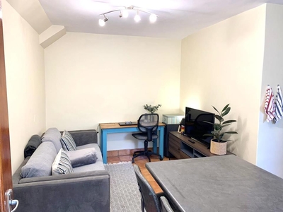 1 Bedroom Apartment / Flat to Rent in Victory Park