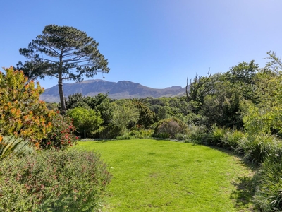 1,046m² Vacant Land For Sale in Constantia